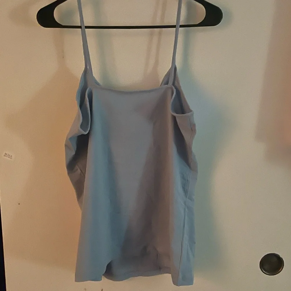 New Woman’s Sky Blue Time and Tru Minimalist Athletic Plain Cami Tank Top - Picture 5 of 9